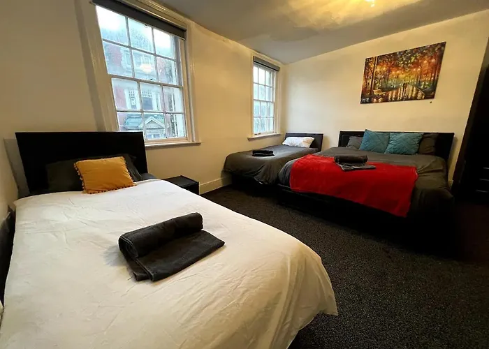 Luxury, Very Central And Spacious House