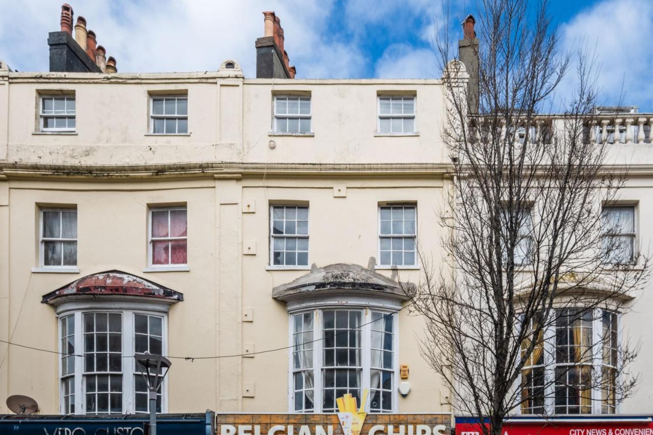 Luxury, Very And Spacious House * Brighton